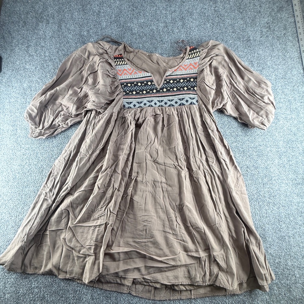Boho Embroidered Bib Babydoll Tunic Top Taupe Brown Balloon Sleeve Split V-Neck